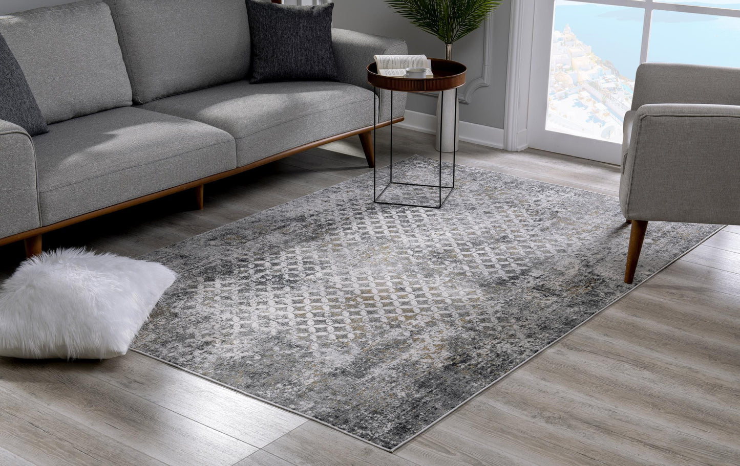 4' X 6' Gray And Ivory Distressed Area Rug