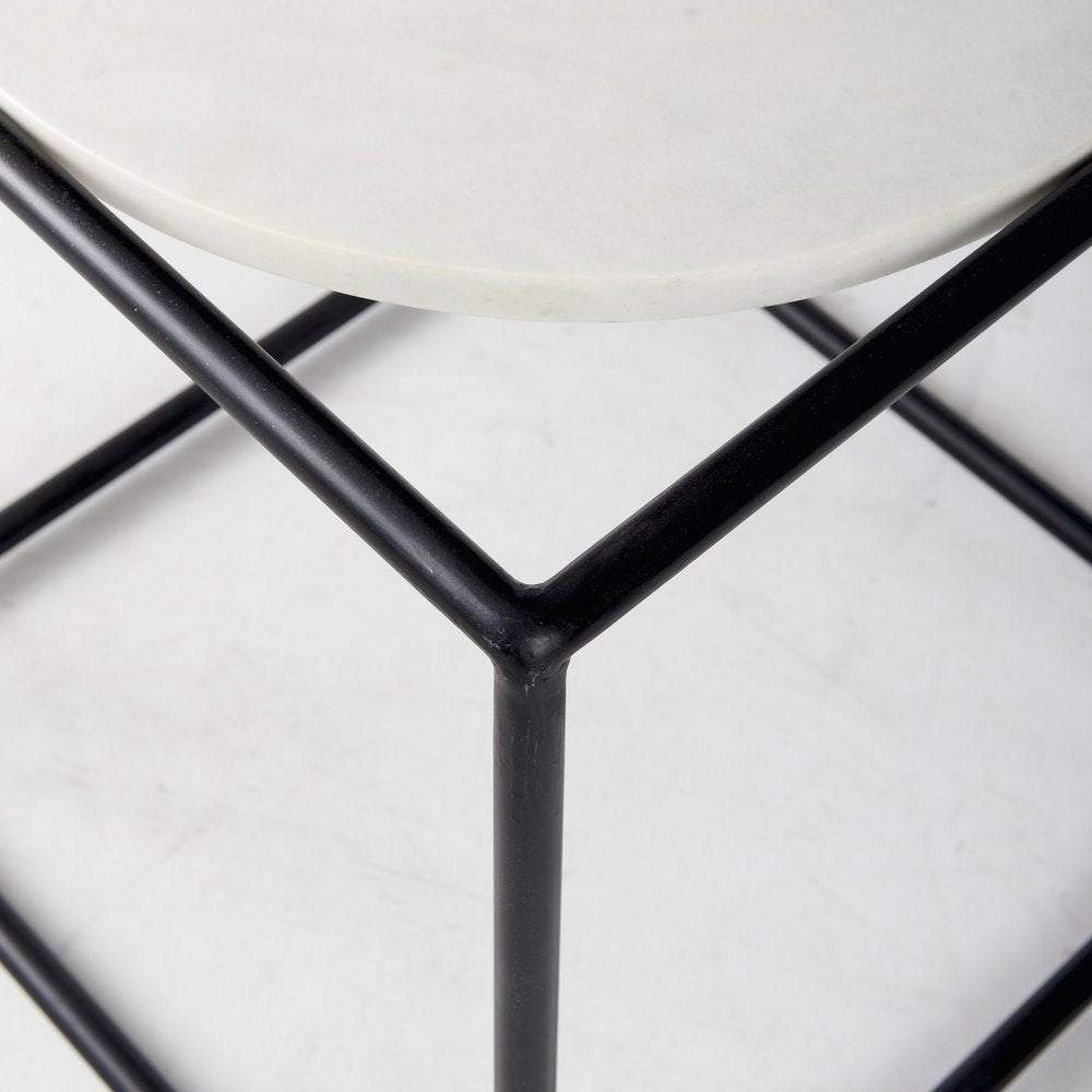 22" Black Marble Round End Table HomeRoots