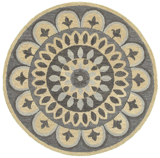 4' Round Gray Floral Bloom Area Rug - 94.49" (L) x 135.04" (W) x 0.55" (H)