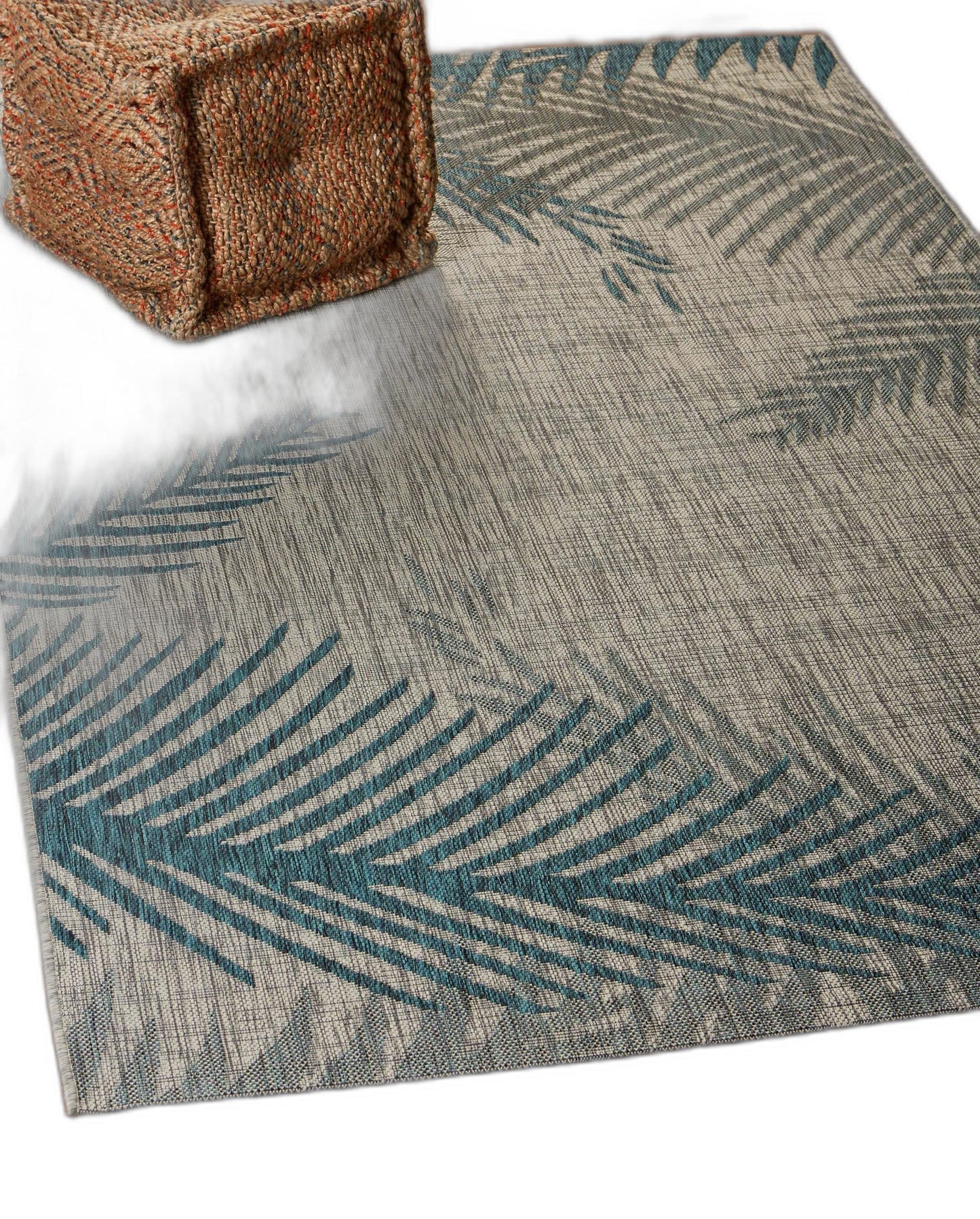 5' X 7' Gray Floral Indoor Outdoor Area Rug - FurniFindUSA