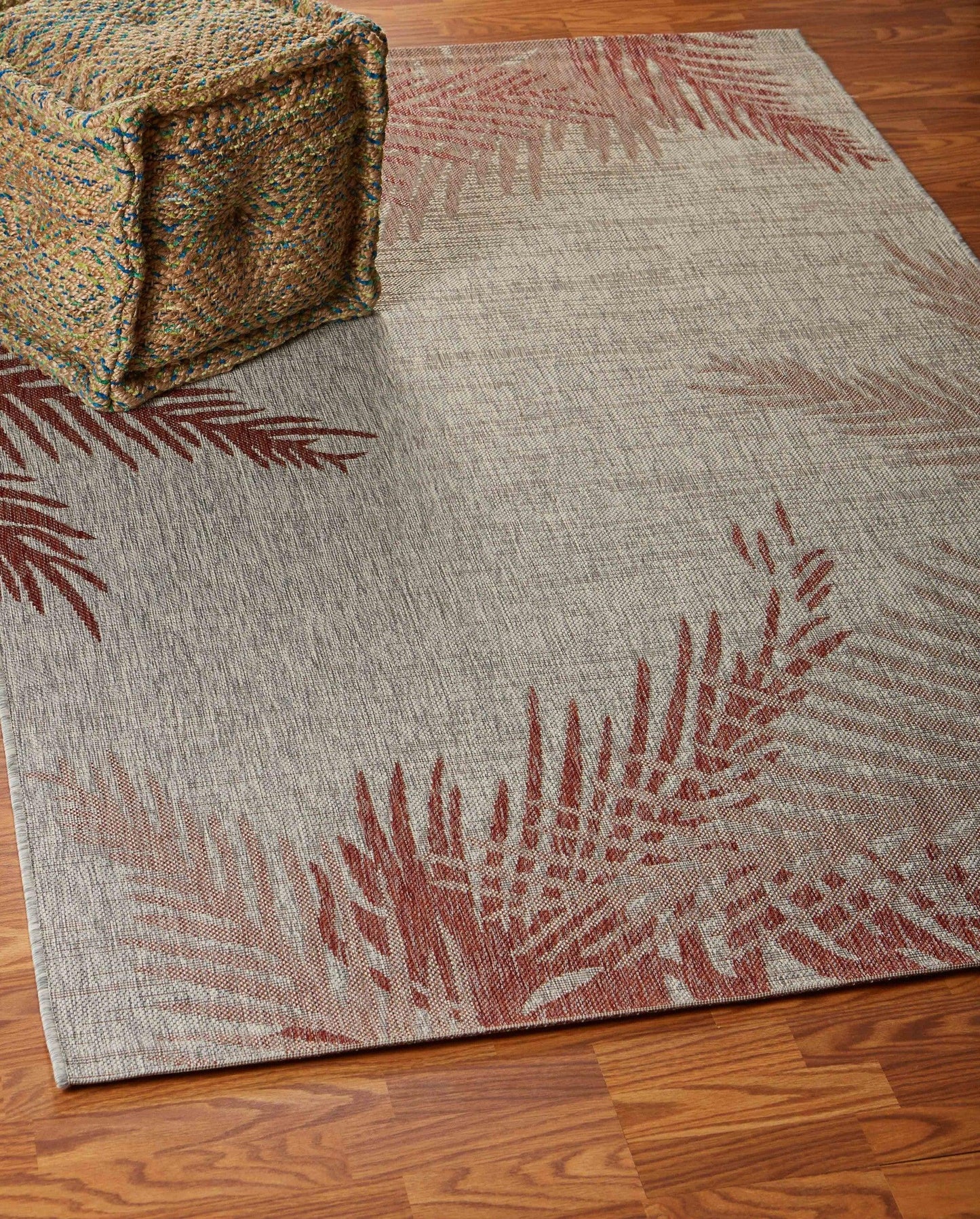 5' X 7' Beige Floral Indoor Outdoor Area Rug - FurniFindUSA