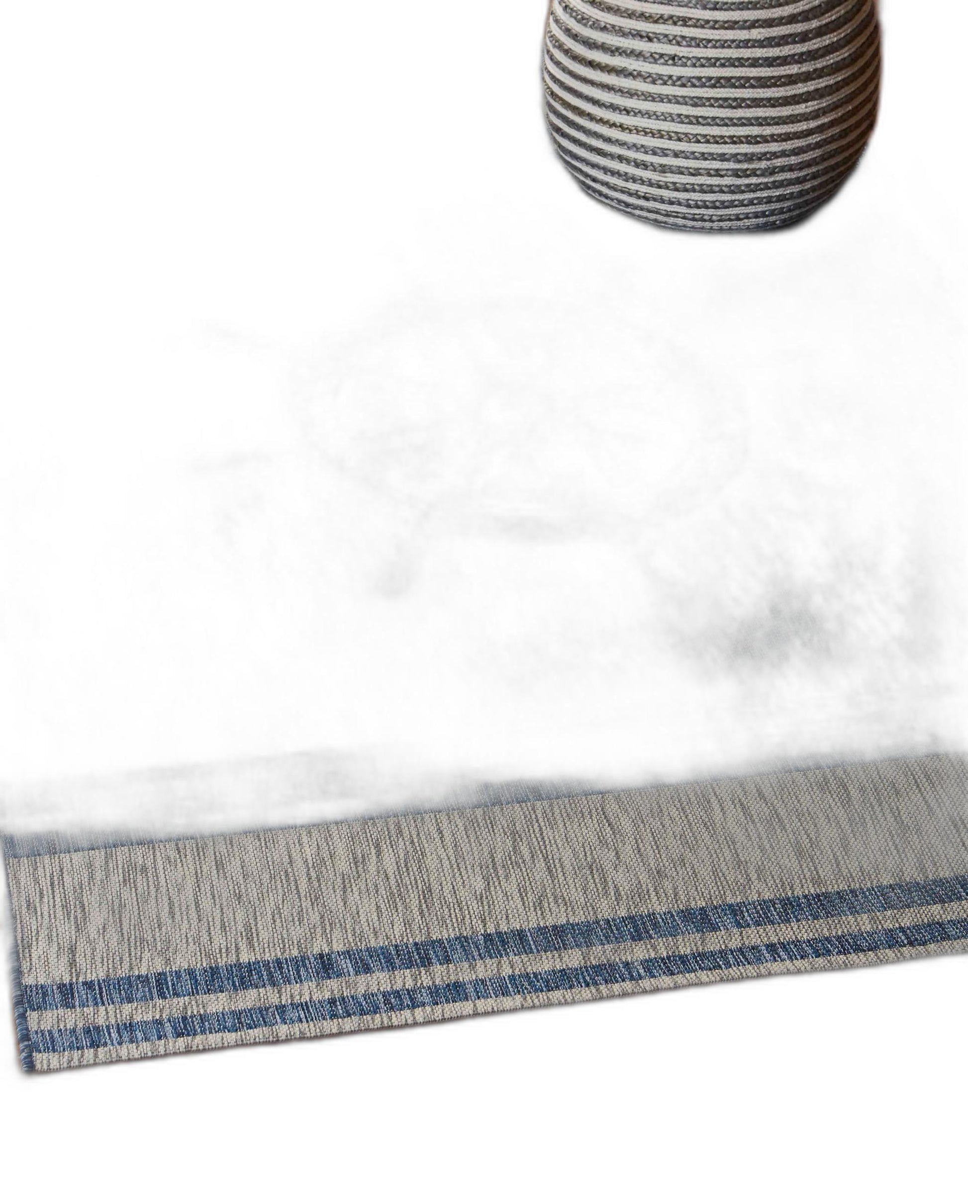 5' X 7' Blue And Gray Indoor Outdoor Area Rug - FurniFindUSA