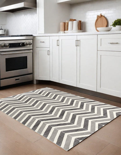 8' X 11' Gray Chevron Dhurrie Area Rug