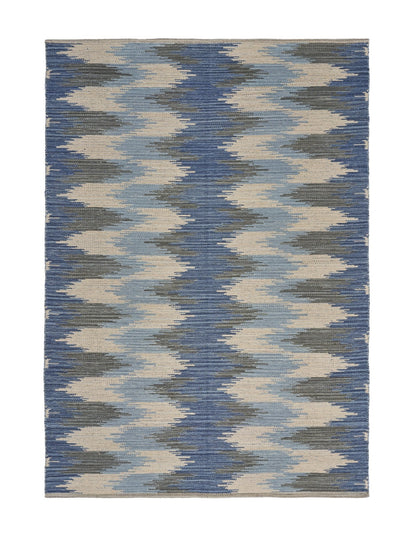 5’ x 7’ Blue and Cream Ikat Pattern Area Rug