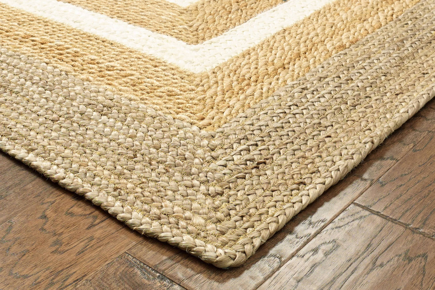 5’ x 8’ Tan and White Multiple Bordered Area Rug