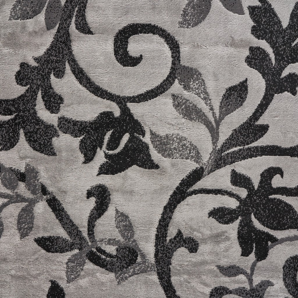 5’ x 7’ Gray Filigree Vines Area Rug