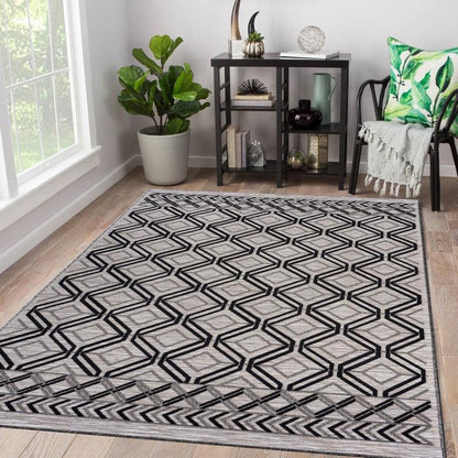 5' X 7' Black And Tan Indoor Outdoor Area Rug - FurniFindUSA