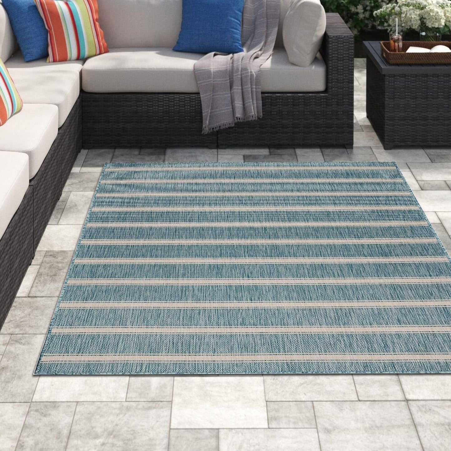 5' X 7' Blue And Gray Indoor Outdoor Area Rug - FurniFindUSA