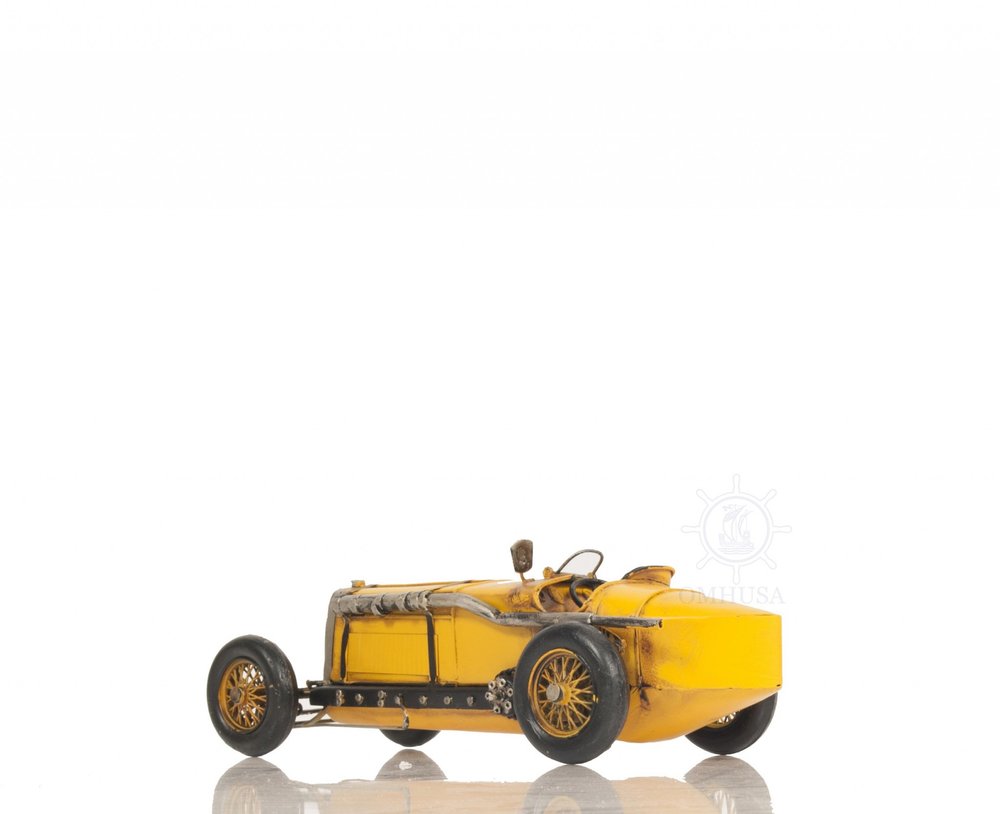 Alfa Romeo P2 Classic Racing Car Sculpture HomeRoots