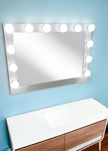 28" White Wood Framed Accent Mirror HomeRoots