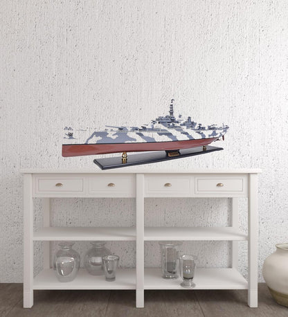 16" Gray And White Manufactured Wood Hand Painted Sculpture HomeRoots