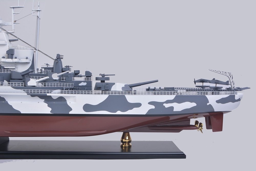 16" Gray And White Manufactured Wood Hand Painted Sculpture HomeRoots