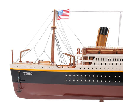 10" Black and Red Solid Wood Hand Painted 1912 RMS Titanic Small Model Boat HomeRoots