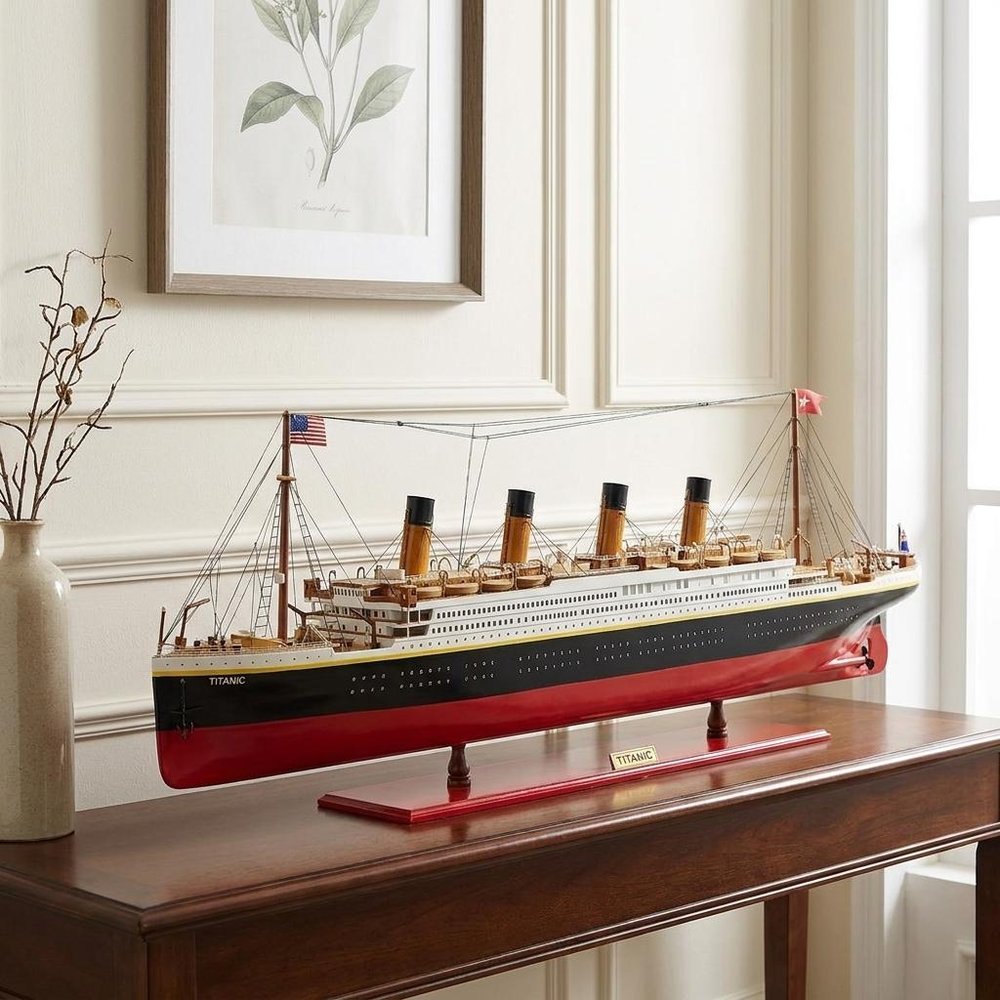 19" Black And Red Solid Wood 1912 RMS Titanic Hand Painted Model Boat HomeRoots