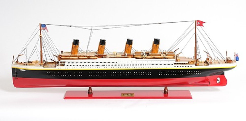 19" Black And Red Solid Wood 1912 RMS Titanic Hand Painted Model Boat — view 1