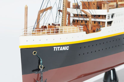 13" Black and White Solid Wood Hand Painted 1912 RMS Titanic Lights Model Boat HomeRoots