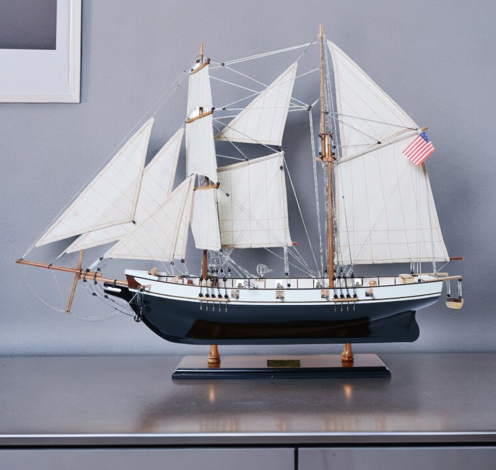 26" Black and White Solid Wood Hand Painted p-Oxybis(benzenesulfonyl hydrazide) Model Boat HomeRoots