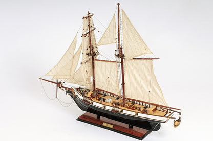 26" Black and White Solid Wood Hand Painted p-Oxybis(benzenesulfonyl hydrazide) Model Boat HomeRoots