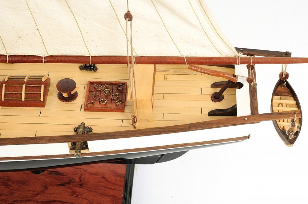 26" Black and White Solid Wood Hand Painted p-Oxybis(benzenesulfonyl hydrazide) Model Boat HomeRoots