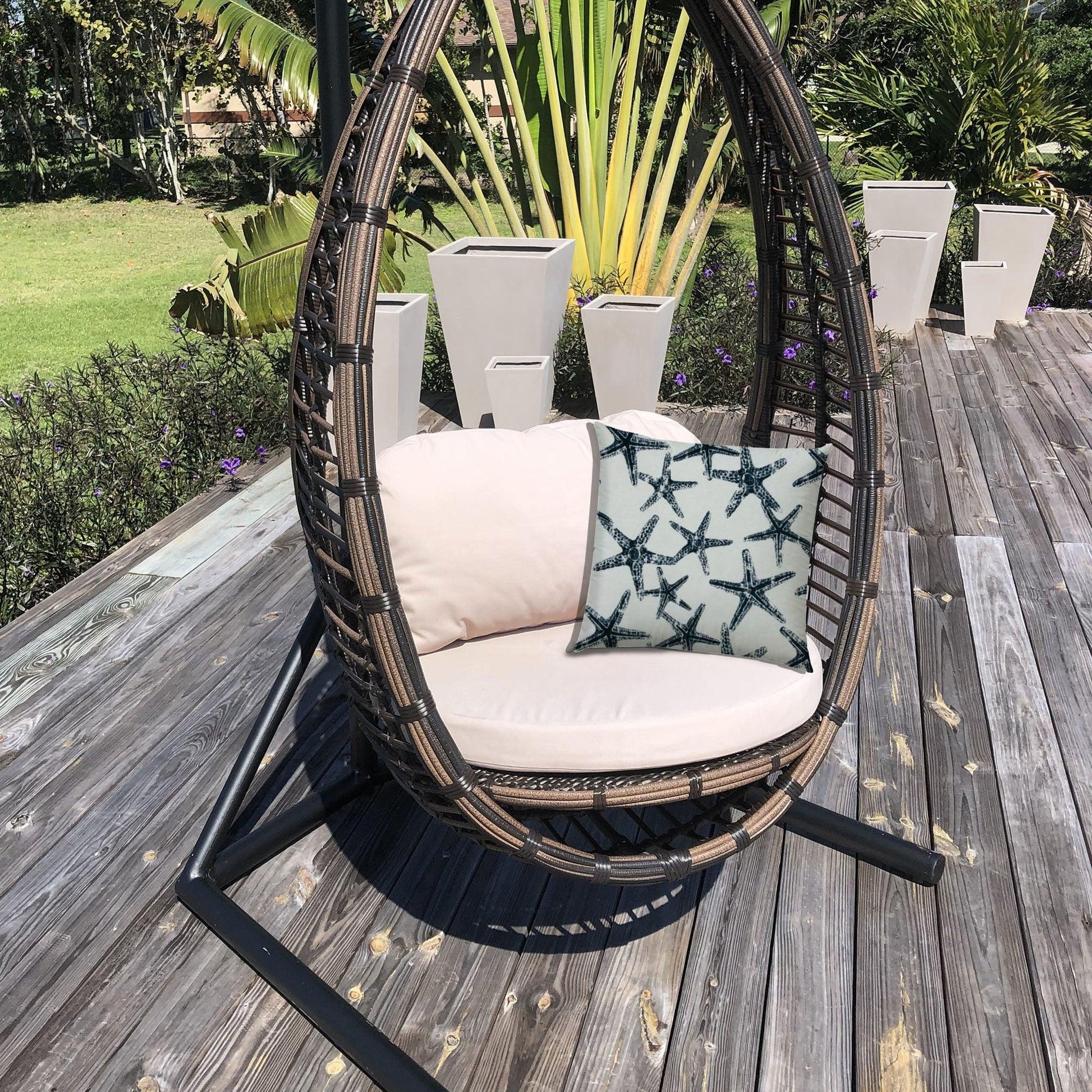 14" X 20" Navy Blue And White Starfish Blown Seam Coastal Lumbar Indoor Outdoor Pillow - FurniFindUSA