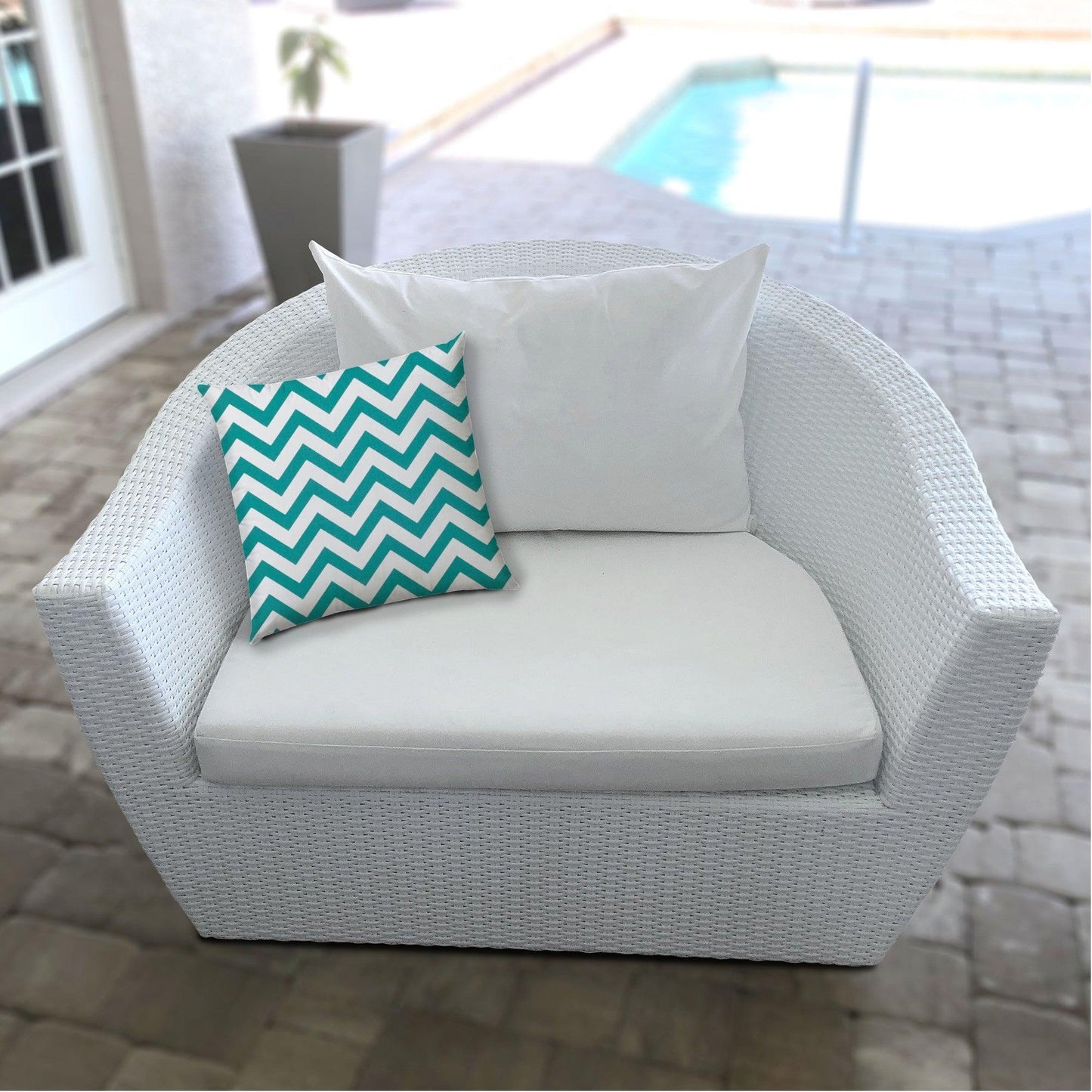 14" X 20" Turquoise And White Blown Seam Zigzag Lumbar Indoor Outdoor Pillow - FurniFindUSA