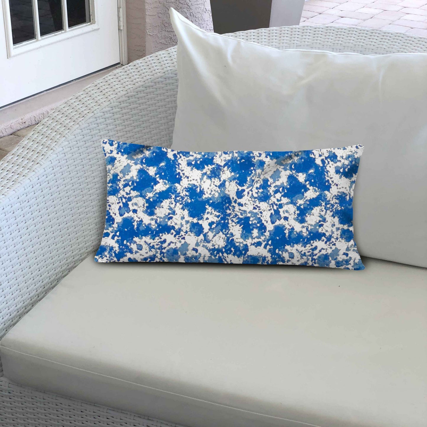 12" X 16" Blue And White Blown Seam Coastal Lumbar Indoor Outdoor Pillow