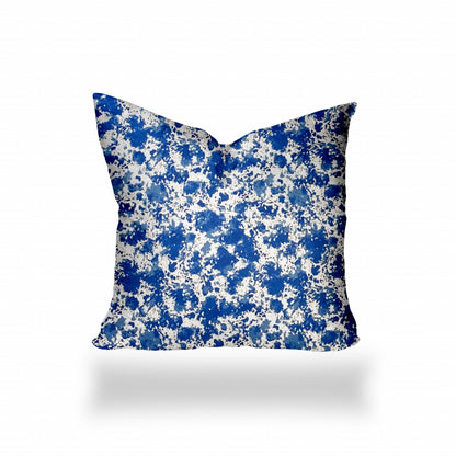 12" X 16" Blue And White Enveloped Coastal Lumbar Indoor Outdoor Pillow