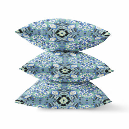 16"X16" Blue And Green Microsuede Quatrefoil Zippered Pillow FurniFindUSA