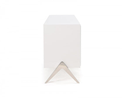 61" White Manufactured Wood Four Drawer Double Dresser HomeRoots