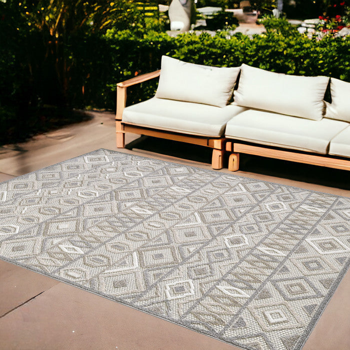 8‚Äô X 10‚Äô Gray Ivory Aztec Pattern Indoor Outdoor Area Rug