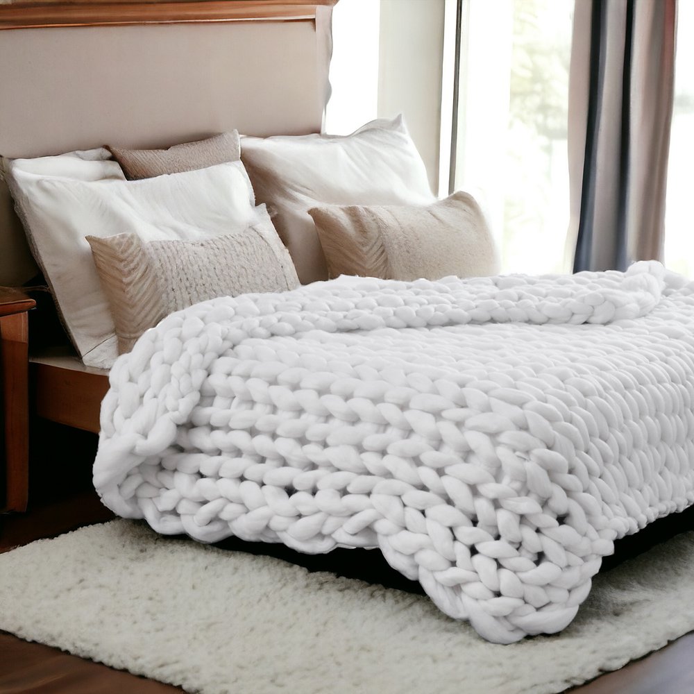 White Chunky Knit Throw Blanket HomeRoots