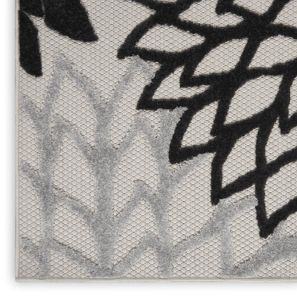 12' X 15' Black And White Indoor Outdoor Runner Rug HomeRoots