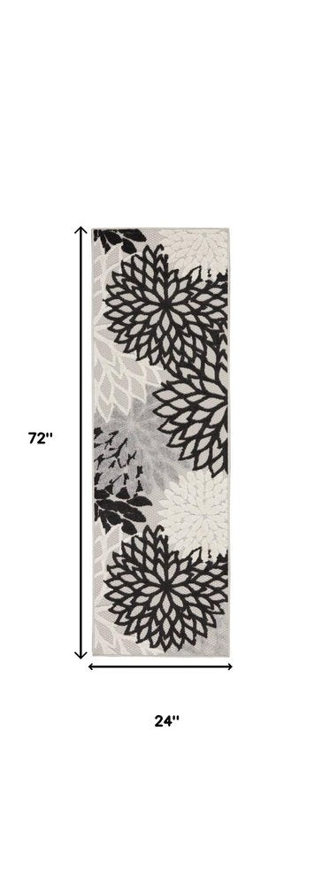 6' Black And White Indoor Outdoor Runner Rug — view 1