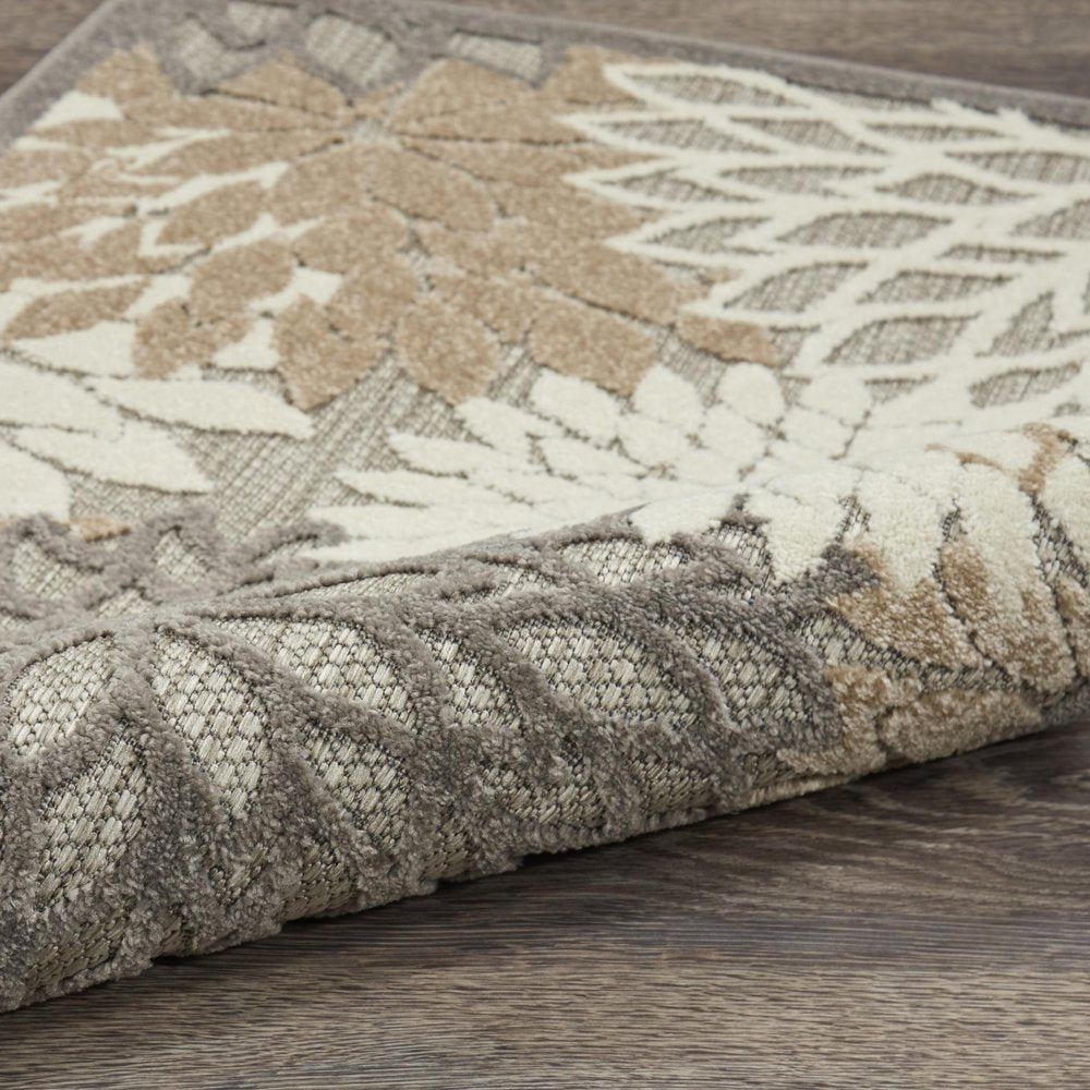 9' X 12' Gray And Ivory Indoor Outdoor Area Rug — view 4