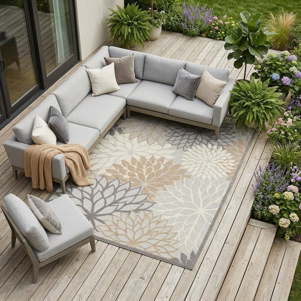 9' X 12' Gray And Ivory Indoor Outdoor Area Rug — view 11