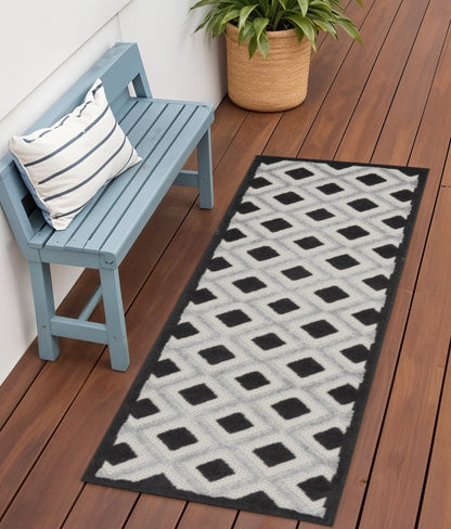 6' Black And White Indoor Outdoor Runner Rug HomeRoots
