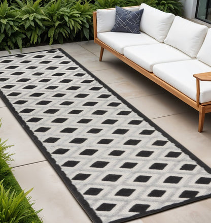 8' Black And White Indoor Outdoor Runner Rug HomeRoots