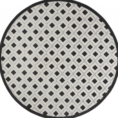 8' X 8' Black And White Round Gingham Non Skid Indoor Outdoor Area Rug