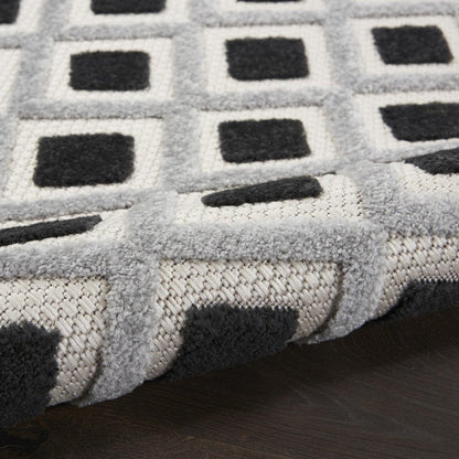 9' X 12' Black And White Indoor Outdoor Area Rug HomeRoots