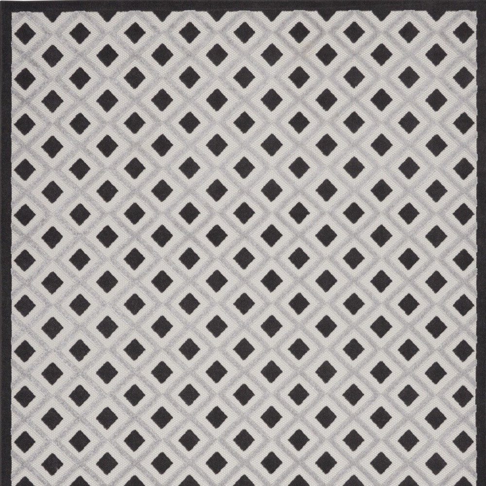 9' X 12' Black And White Indoor Outdoor Area Rug HomeRoots