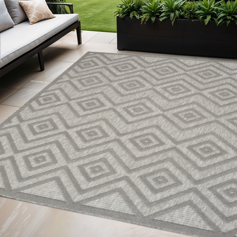 5' X 7' Gray Indoor Outdoor Area Rug HomeRoots