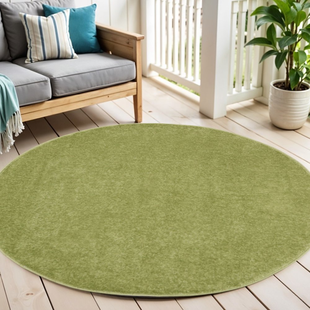 4' Green Round Indoor Outdoor Area Rug — view 3