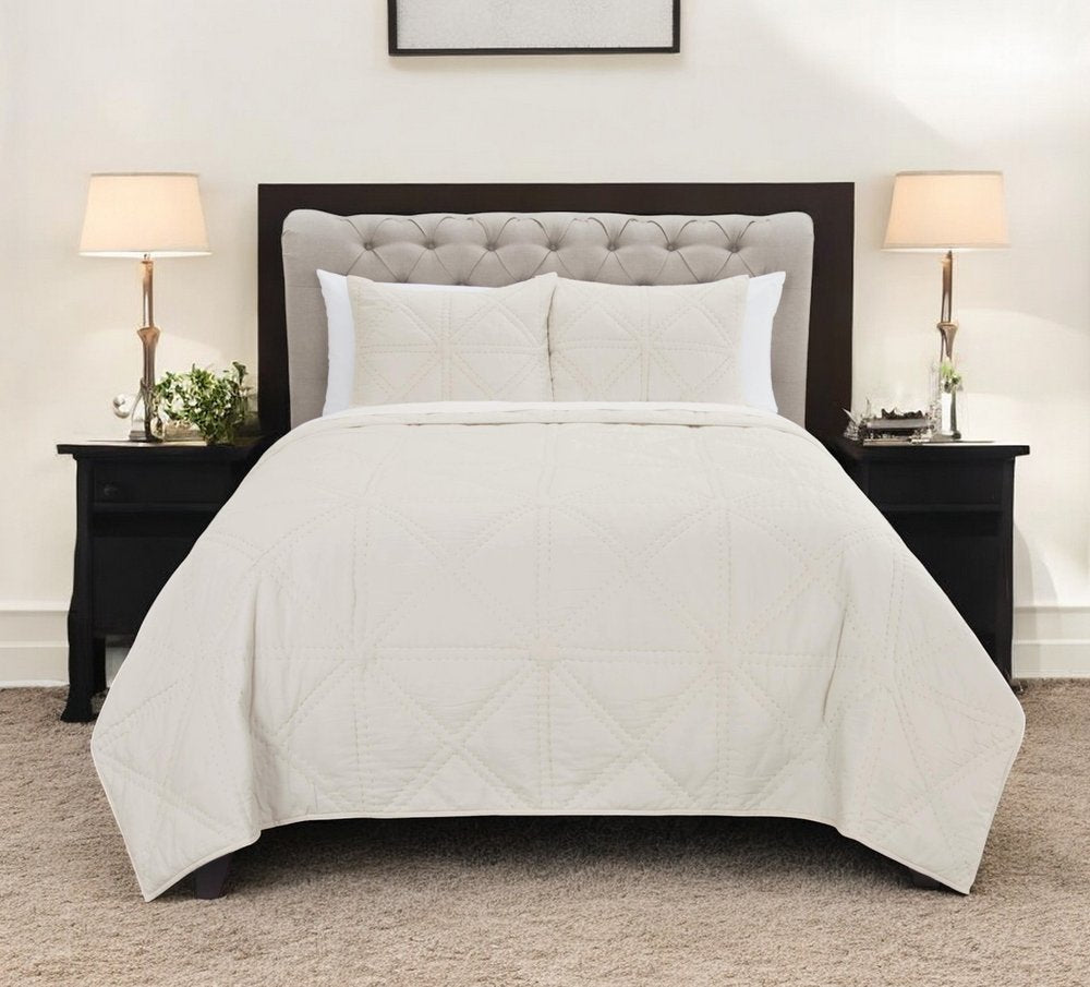 Set of Three Ivory Geometric King Quilt HomeRoots