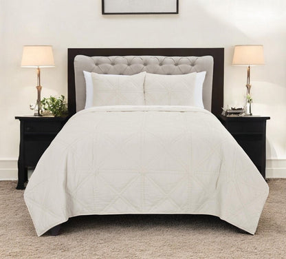 Set of Three Ivory Geometric King Quilt HomeRoots