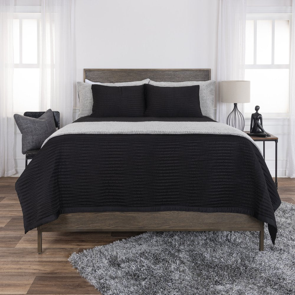 Black Geometric King Quilt HomeRoots