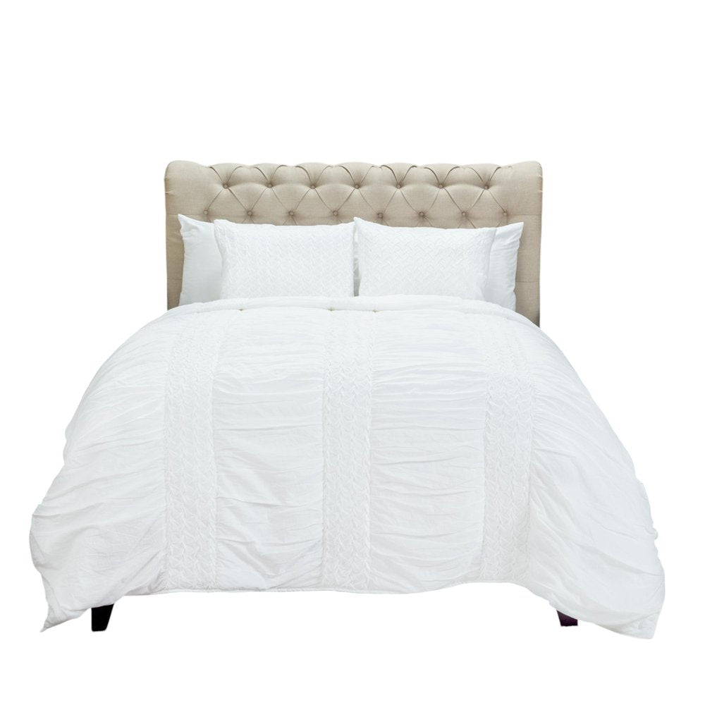 White Geometric Queen Quilt HomeRoots