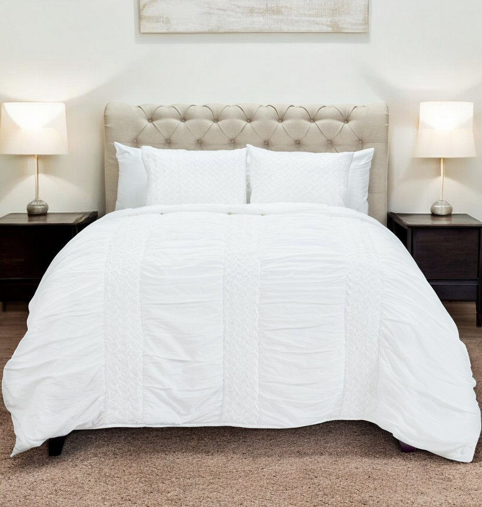 White Geometric Twin Quilt HomeRoots