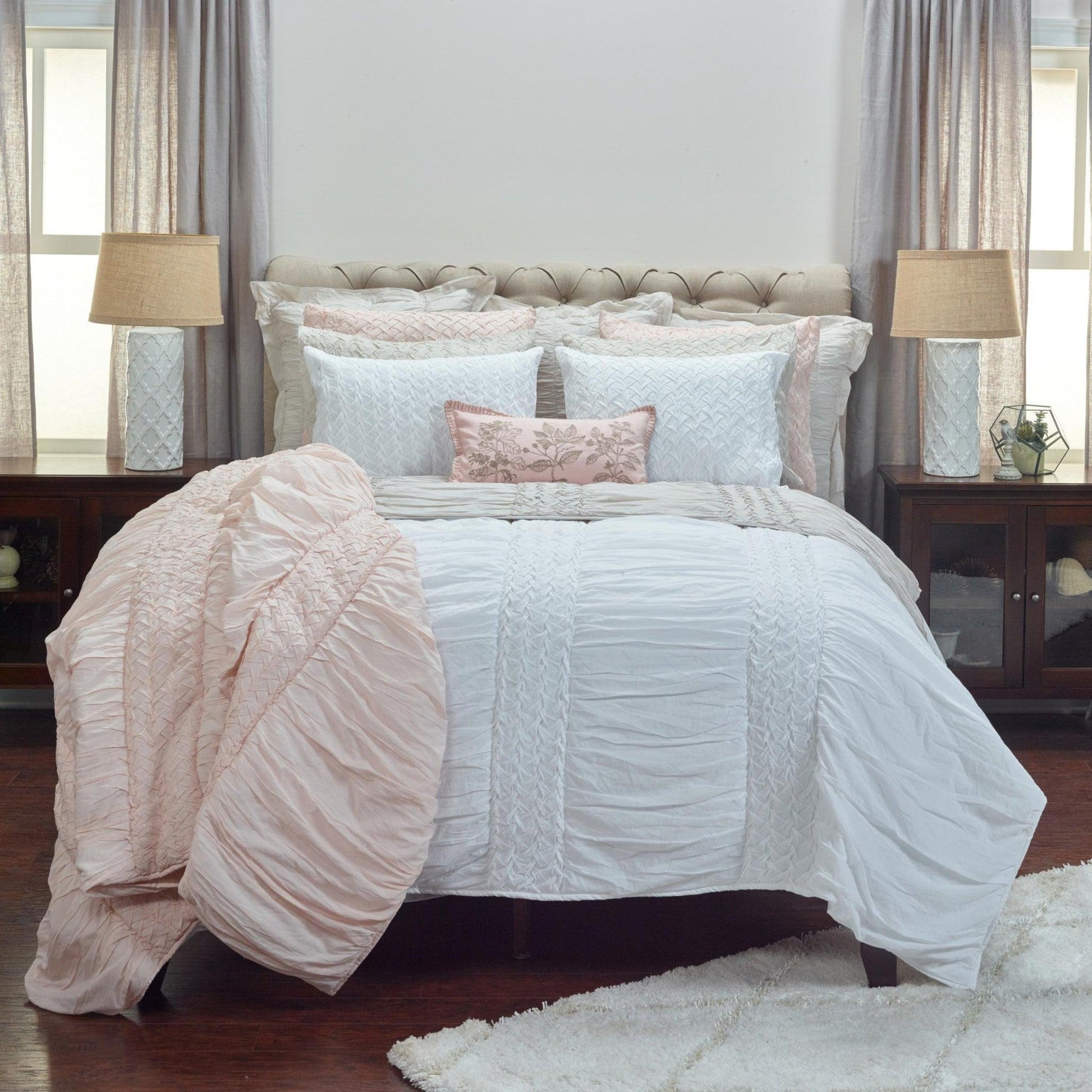 White Twin 100% Cotton 300 Thread Count Machine Washable Down Alternative Comforter - FurniFindUSA