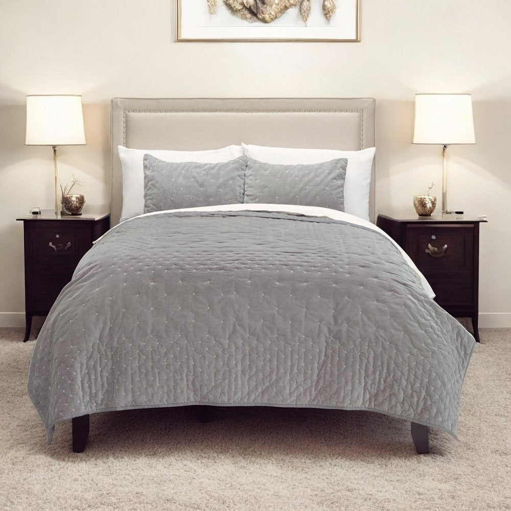 Gray Polka Dots Queen Quilt HomeRoots