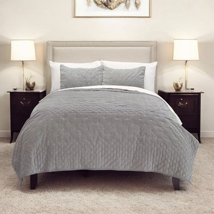 Gray Polka Dots Queen Quilt HomeRoots